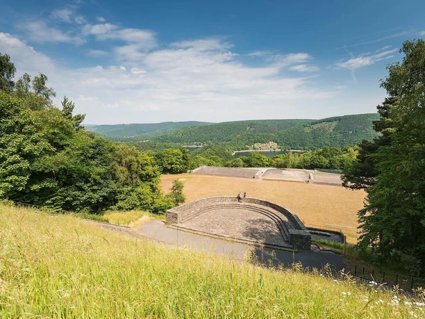 Vogelsang IP, weitläufiges Gelände mit Aussicht