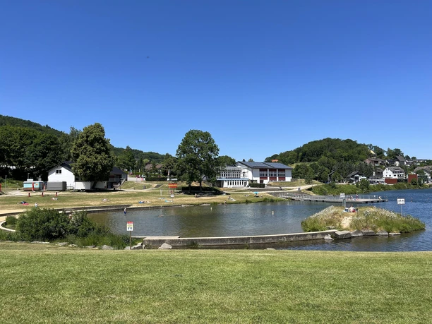Liegewiese Naturfreibad