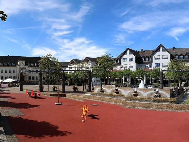 Marktplatz Konz (3) Marktplatz Konz (3)