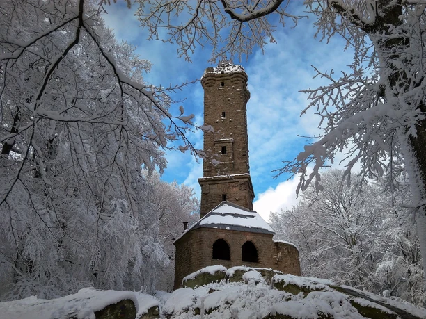 Luitpoldturm verschneit im Winter