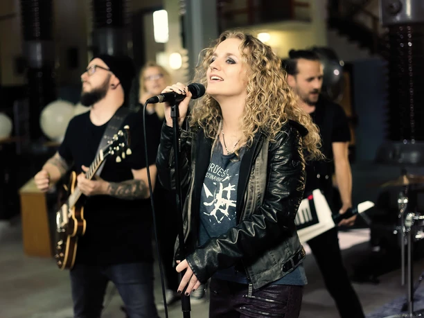 Christina Rommel live