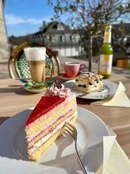 Kuchen im Café Dennoch in Bad Endbach