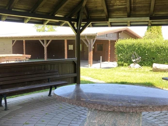 Schutzhütte und Spielplatz Hirzenhain 3