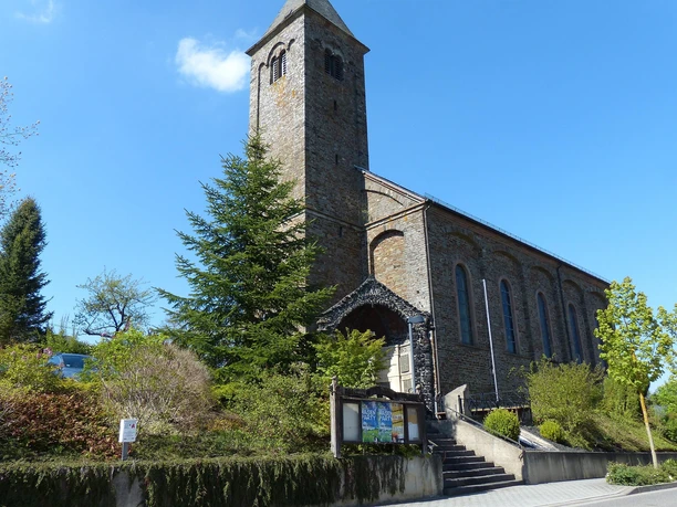 Pfarrkirche St. Bartholomäus in Boos