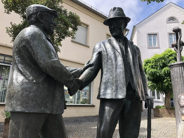 Figuren am Pferdemarkt
