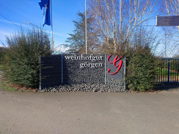 Weingut Görgen Eingangsschild