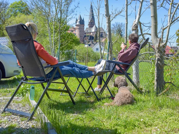 Wohnmobilstellplatz Wetter - Sicht auf Kirche
