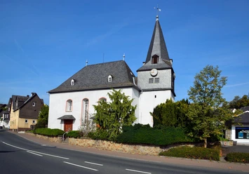 Evangelische Kirche Bicken 1