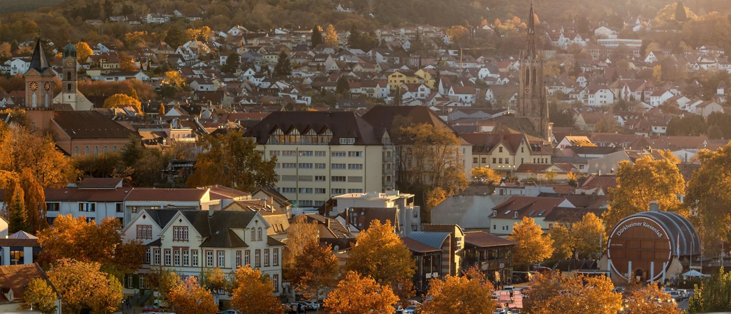 Stadtbild Bad Dürkheim im Herbst