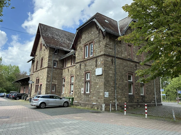 Bahnhofsgebäude Bahnhofsgebäude