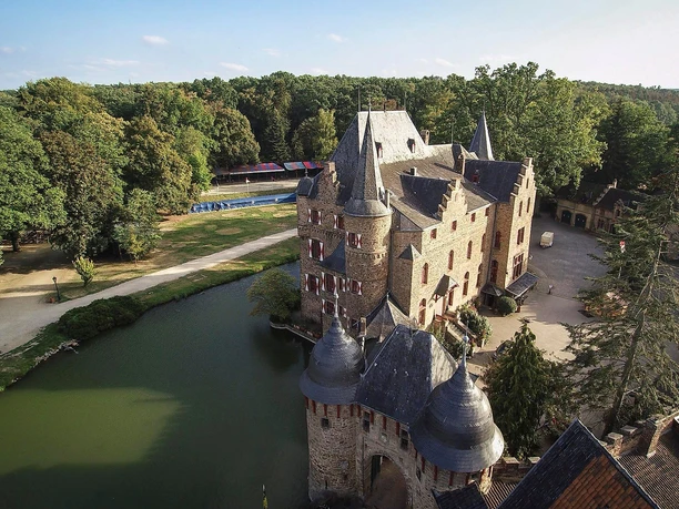 Burg Satzvey von oben