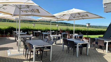 Zum Cockpit Restaurant und Terrasse Breitscheid 1