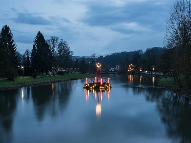 schwimmender Adventskranz