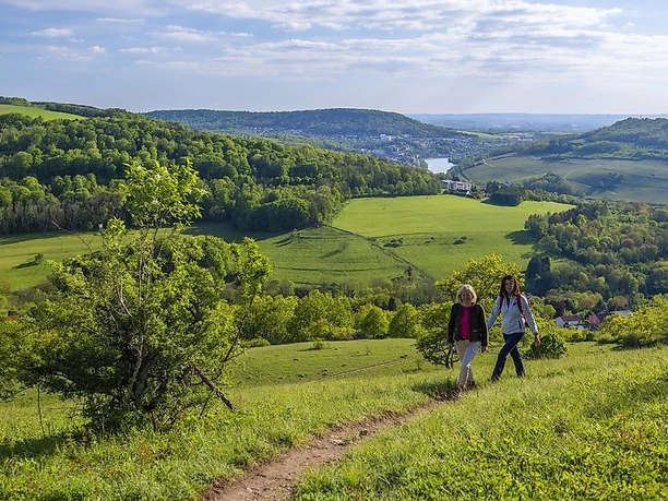 Wandern im Dreiländereck mit Blick auf die Mosel