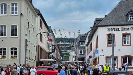 Eröffnung am Hahnplatz