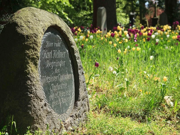 Gedenkstein Karl Kellner im Rosengärtchen