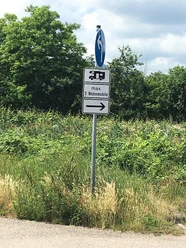 Hinweisschild Reisemobilstellplatz