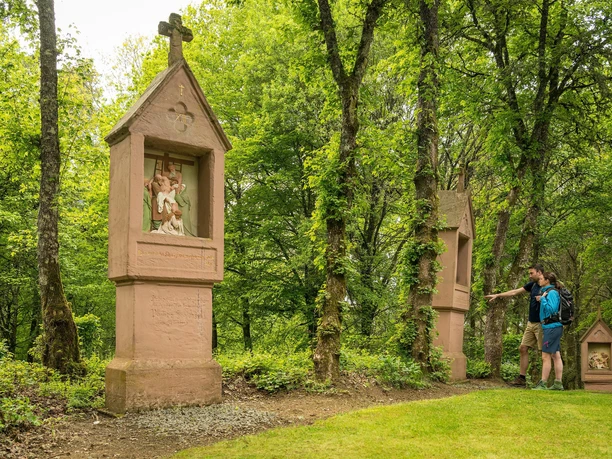 Kreuzweg an der Heyerberg Kapelle