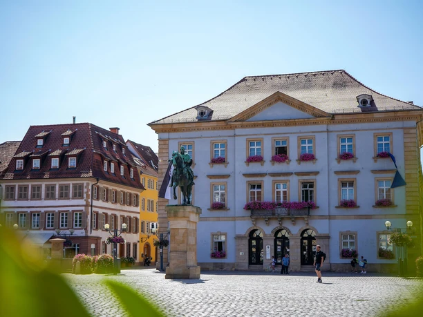 Landauer Rathausplatz