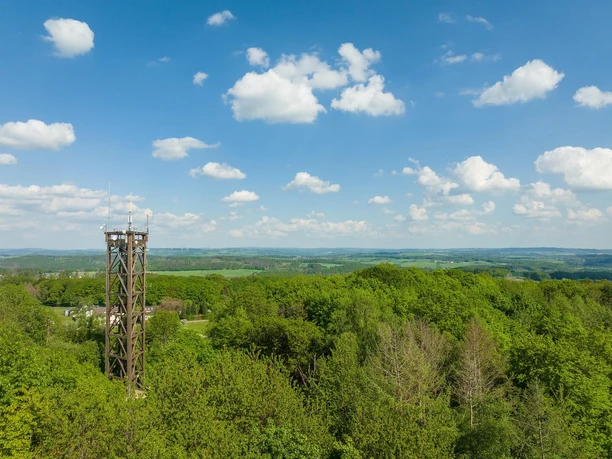 Raiffeisenturm bei Heupelzen