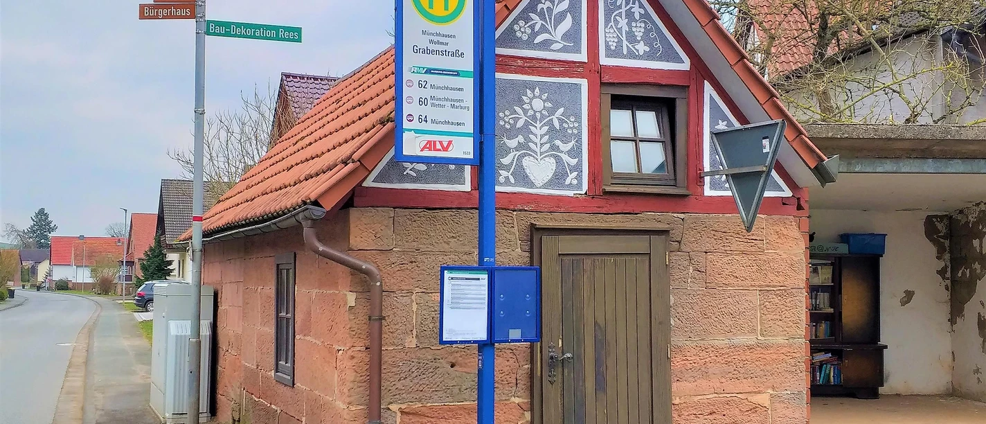 Backhaus Wollmar an der Ecke Kainsbergweg