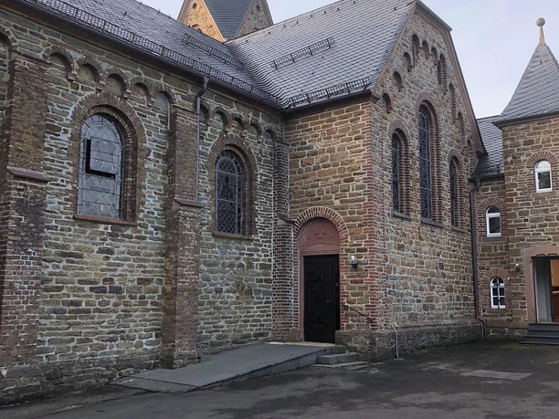 St. Bonifatius Kirche außen