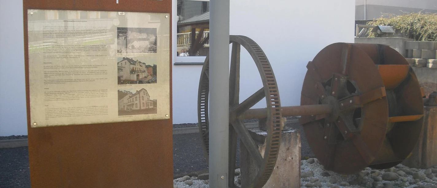 Mühlenplatz Kollesleuken (01)