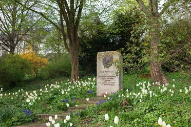 Gedenkstein Elsie Kühn-Leitz
