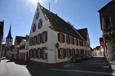 Außenansicht Rensaissancegebäude