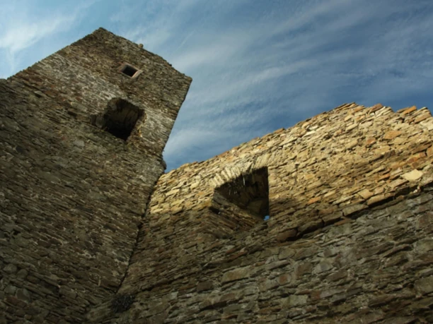 Burgruine Neublankenheim (1)
