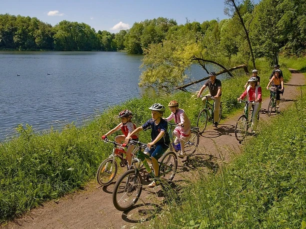 Radfahren entlang der Maare