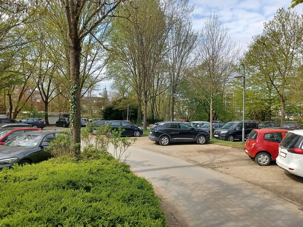 Blick über den Parkplatz 2