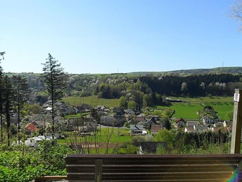 Sinnenbank mit Blick auf Rimmlingen