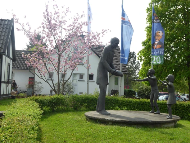 Raiffeisendenkmal in Weyerbusch