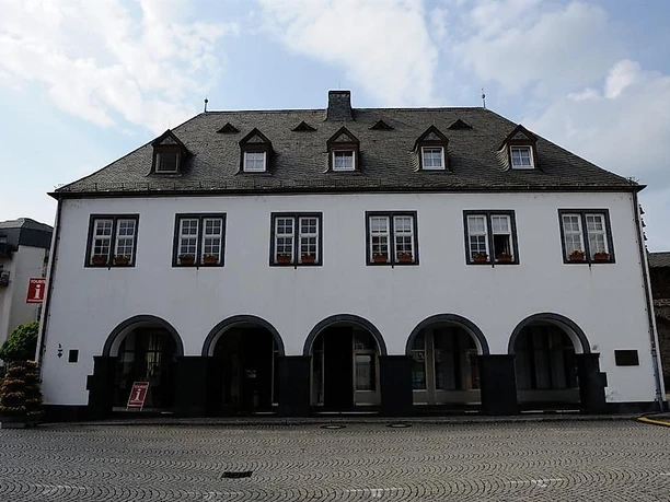 Touristinformation Lahnstein im Salhofgebäude