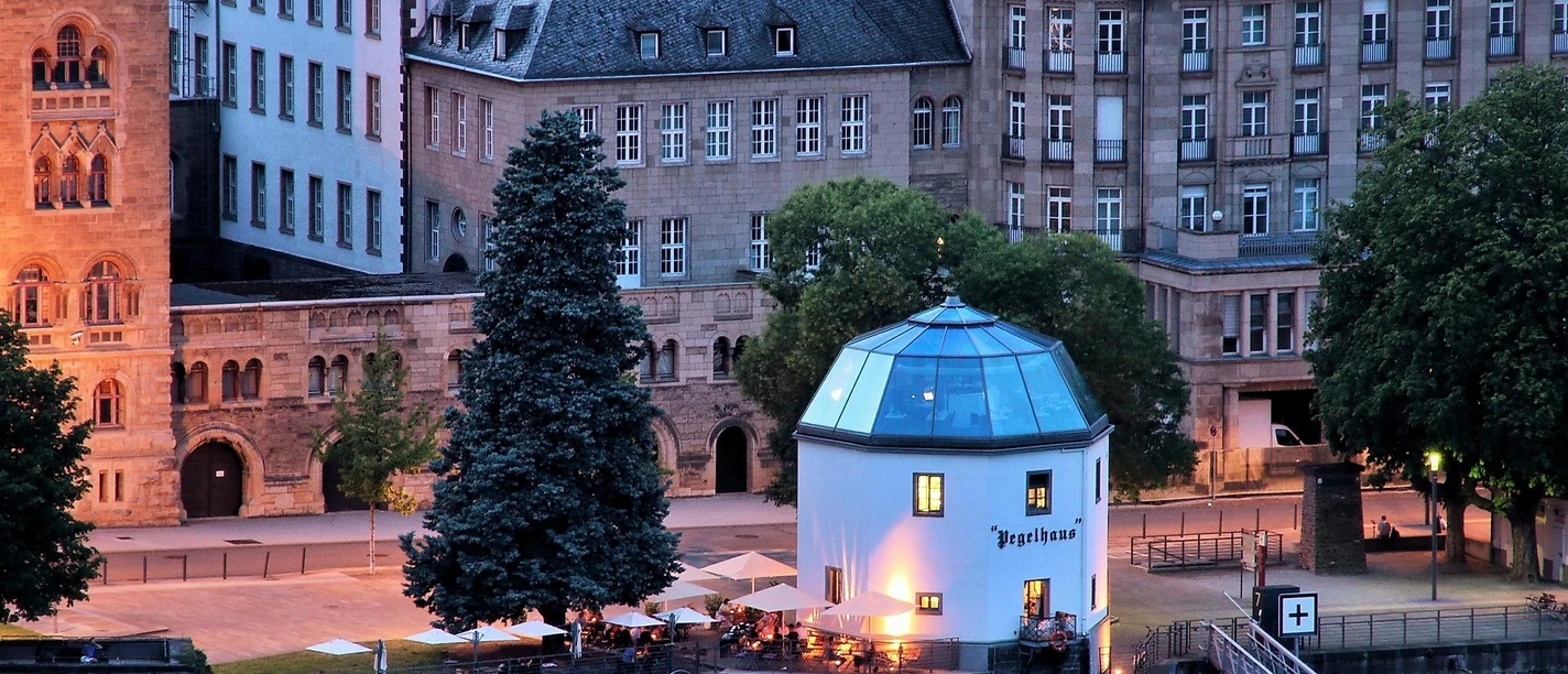 Pegelhaus Nacht