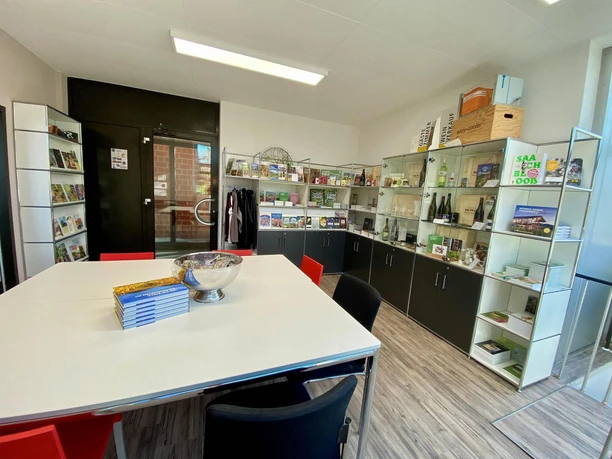 SÜW Shop & Zentrale für Tourismus (1)