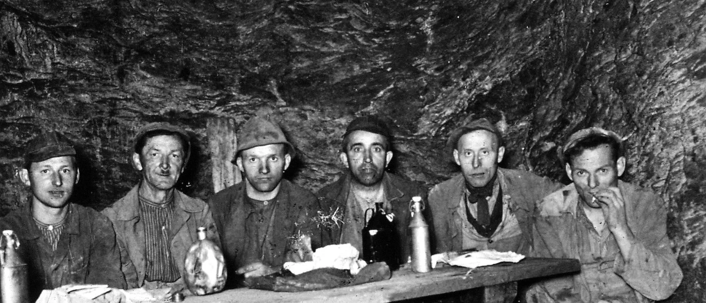 Kaffeerolle mit Bergmännern