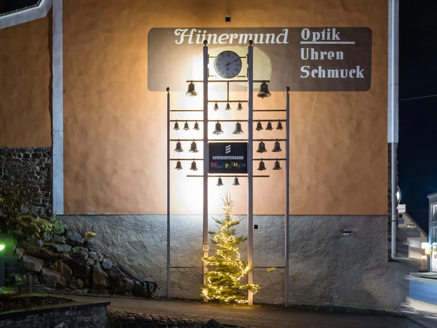 Glockenspiel bei Nacht