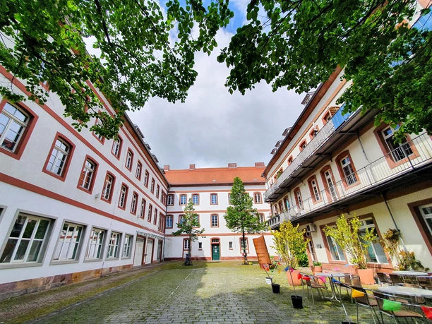 Rote Kaserne