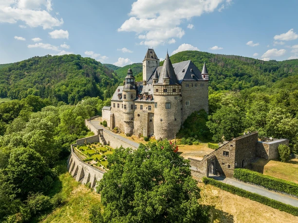 Blick auf Schloss Bürresheim Blick auf Schloss Bürresheim