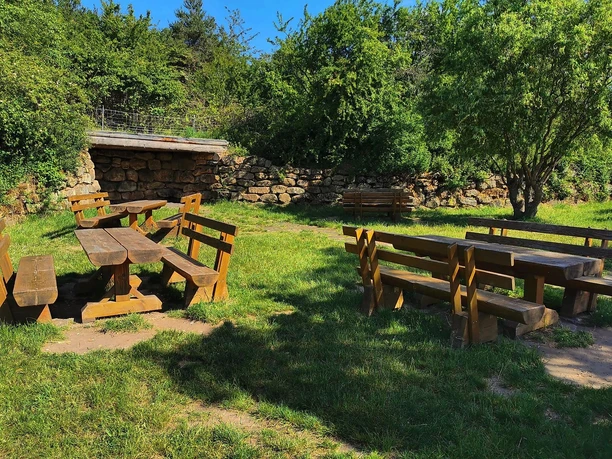 Am Wanderweg Deutsche Weinstraße - Maikammer