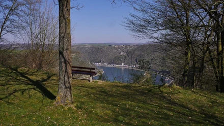 Aussichtsplatz mit Ruhebank