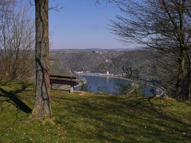 Aussichtsplatz mit Ruhebank