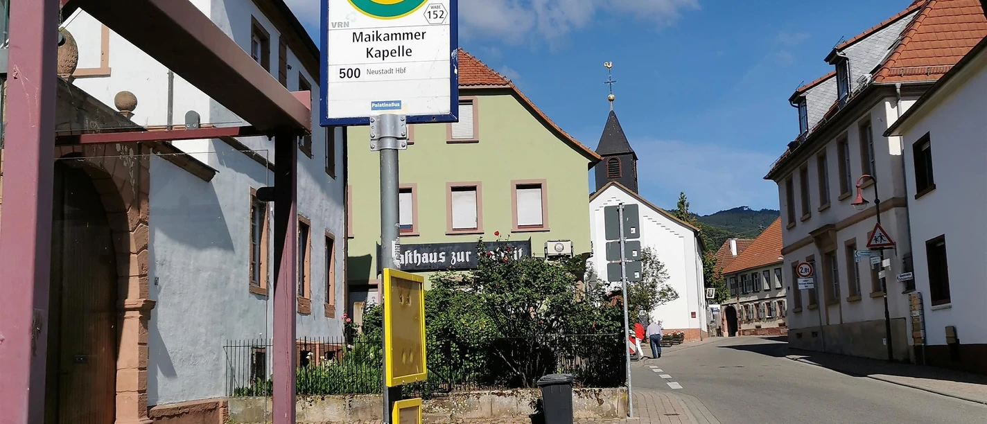 Bushaltestelle Bushaltestelle