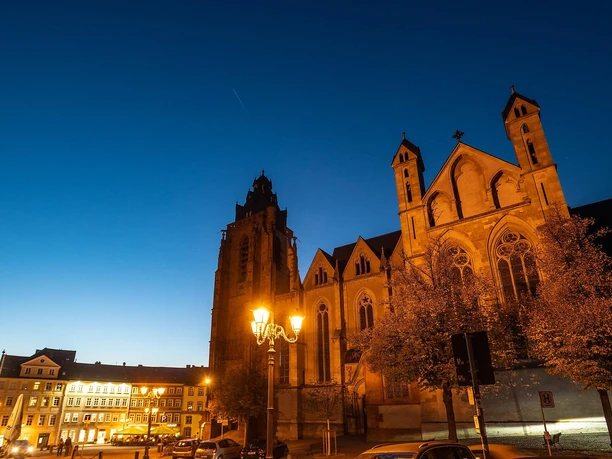 Dom in der Abenddämmerung 2