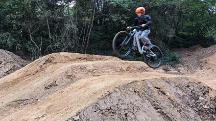 Jump im Bikepark Müsch