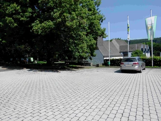 Wanderparkplatz Kirche Dedenborn