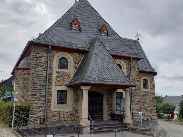 Kath. Kirche in Dörth