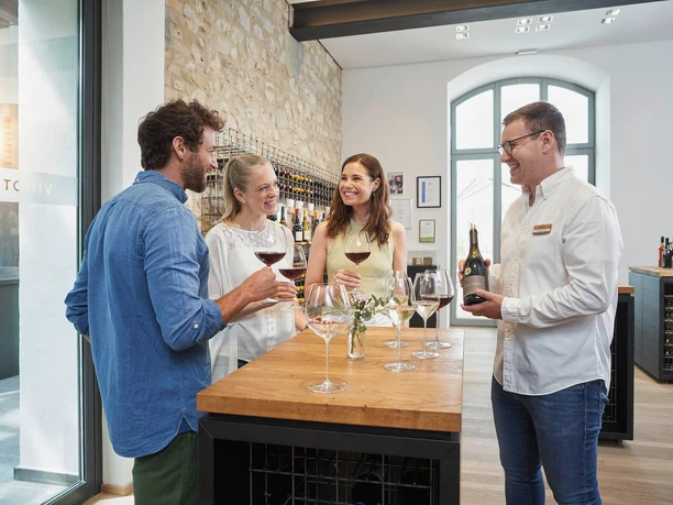 Weinprobe in der Ingelheimer Vinothek